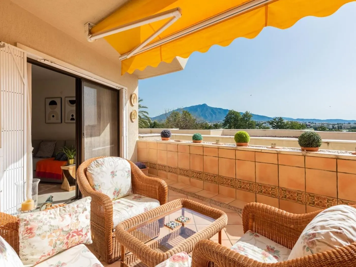 Atalaya Charming 1 Bedroom Apartment Estepona